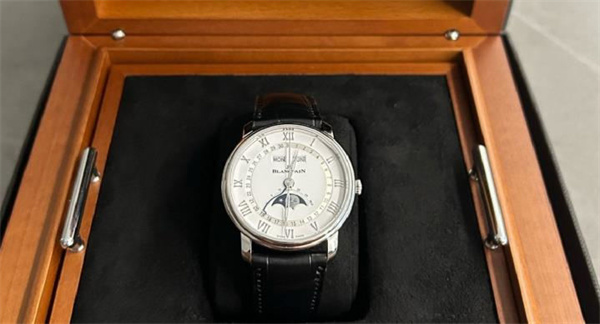 宝珀腕表发条一直上不紧解决办法大全(图) 宝珀腕表发条一直上不紧解决办法大全(图)