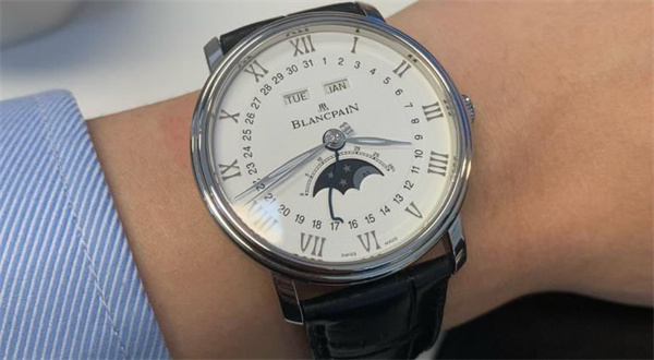 宝珀轻微划痕自己就能搞定？快学起来！（图）